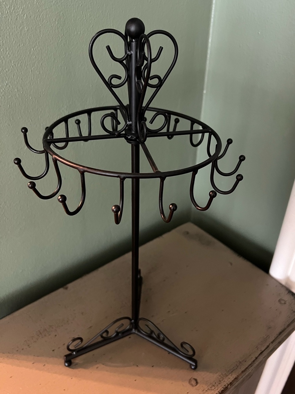 Metal Rotating Jewelry Holder/ Tree 💎